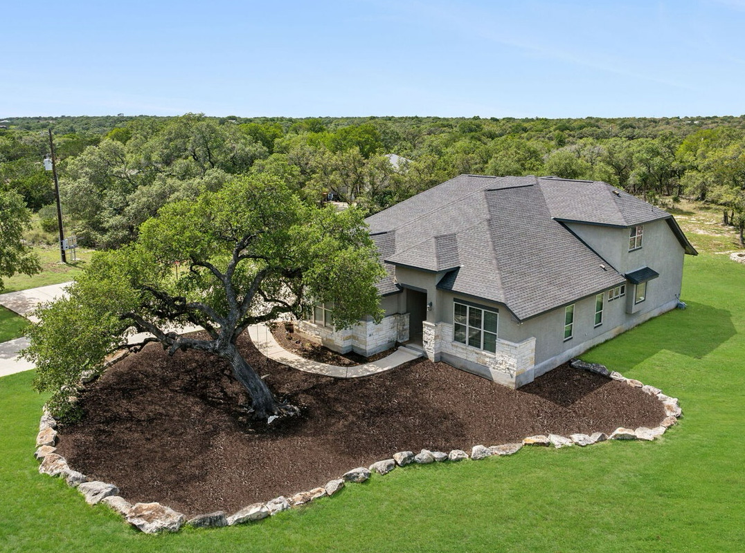 Secluded Cypress Springs Home On The Guadalupe River